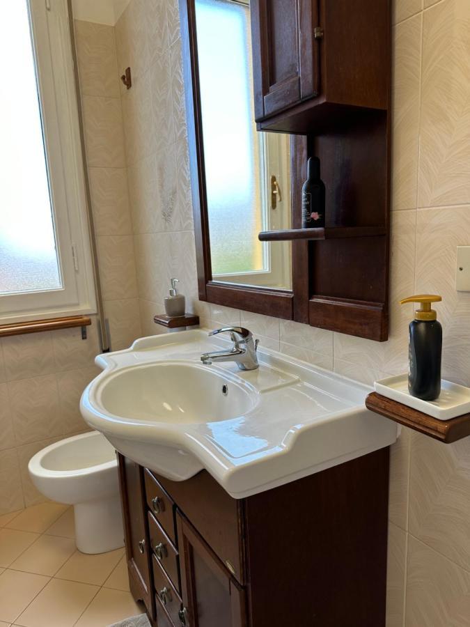 Appartamento Vicino Al Mare Con Parcheggio Riva Ligure Exterior photo